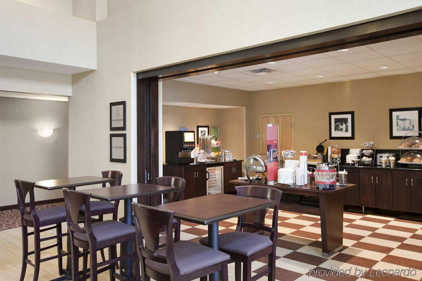 Hampton Inn&Suites Rochester-North Restaurant foto